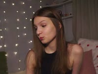 Hi, I’m Amelia, 18. I’m into late-night walks, good music, and coffee that tastes like comfort. I love deep talks, spontaneous ideas, and charming smiles - maybe yours