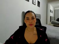 Hallo,als je me een goed gevoel geeft, kan ik heel ondeugend zijn. Wil je me een beetje beter leren kennen? Ik wacht op je, we kunnen samen plezier hebben hihi