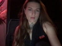 Opzoek naar wat spanning en ben je wat nieuwsgieirig naar deze ondeugende jonge milf? Hebben mijn looks je nieuwsgierig gemaakt of was het stiekem dat gespierde kontje?
Mijn lange haren of me heldere blauwe ogen?Laten we heerlijk samen kletsen en vertel mij jou fantasie, bij mij kun je alles zeggen! Het blijft ons geheimpje!Wie weet loopt de spanning zo hoog op dat we samen een heerlijk avontuurtje beleven en intens genieten.. Ik wacht op je.. Liefs