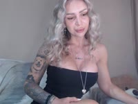 Hello ! My name is Elly , 29 years old , from Bulgaria . Blonde with tattoos
I love meeting new people , travel , gym xx
I like to share good vibes with people


Let