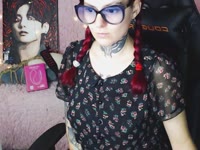 Hello. My name is Ginger. I not only work here, but I also dream of meeting my destiny ;)