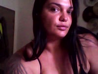 Young curvy woman, super nice and smiling; speaks French and Spanish very well as well as a bit of English, warm, who doesn