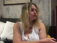 Hoi lieverdjes, ik ben een mooie rijpere vrouw , ik heb mooie lichaam , met lekker grote natuurlijke borsten en grote tepels , wil je me in gesprek komen , en mij  ook zin , dan verwacht ik jou , Tot binnenkort groetjes