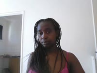 parce que je suis très heureuse d’être au contact des gens