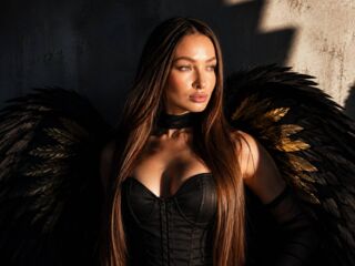 naked cam girl masturbating with vibrator KatyMonro