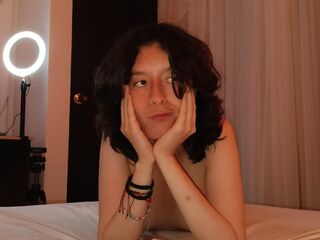 free nude webcam show CharlotteBlade