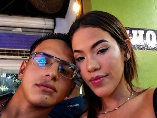 livecam chatroom SophiaAndEthan