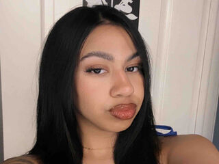 adult video chat room AaliyahJordan