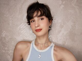 sexy camgirl AdelinePerle