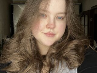 naked girl with webcam masturbating with dildo AliceAs