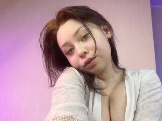 cam girl playing with sextoy AlikaLevis