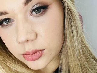 chat room cam AminaDigges