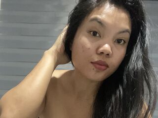 girl fingering bald pussy AranyaMax