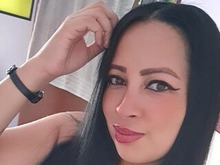 camgirl masturbating with vibrator AshleyMontenegro