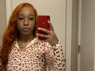 camwhore shaved pussy BambiiBratt