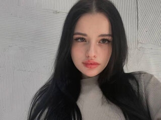 naked camgirl fingering pussy BettyShik