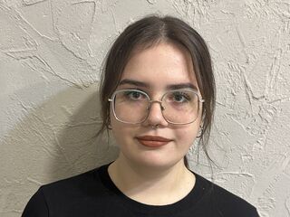 naked cam girl masturbating with dildo BettyWatkins