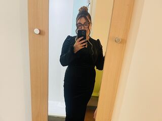 camgirl fingering pussy BibiK