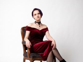 camgirl fingering shaved pussy BillieColeson