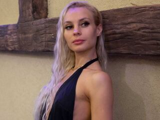 camwhore shaved pussy CathiGetsinger
