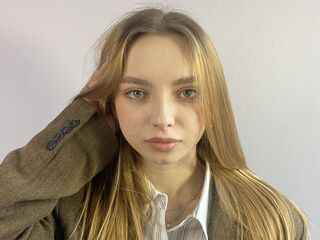 porn webcam picture ChariseKuhnke