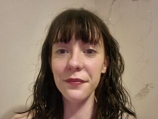 naked camgirl picture CharlotteAnne