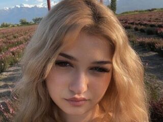 anal web cam sex CloudyFox