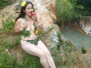 naked girl with webcam fingering CrystalLara