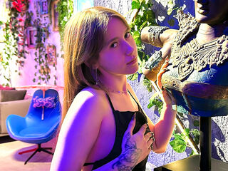 chat room photo DaisyWane