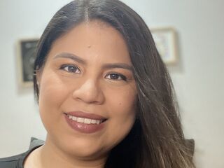 camgirl showing pussy DaniCraf