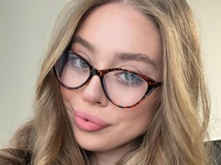 dirty webcam show DianeWhitly