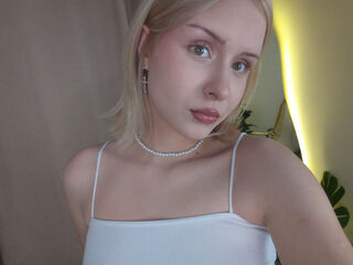 beautiful webcam girl DorisMaurs