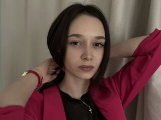 naked camgirl masturbating with vibrator DustyCulp