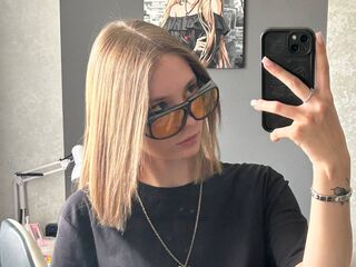 naked girl with live cam masturbating ElidaGonchoff