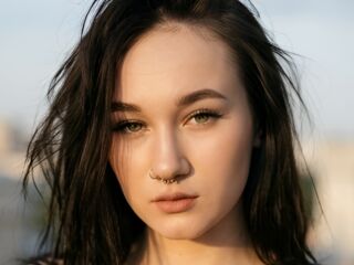cam girl masturbating with vibrator EllaVietor