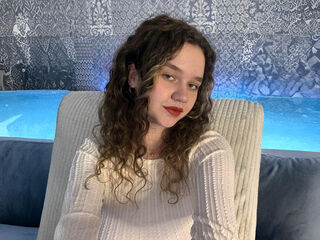 sexchat room ElliaWesty