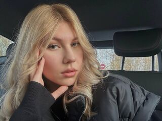 adult webcam chatroom ElvinaGreenhouse