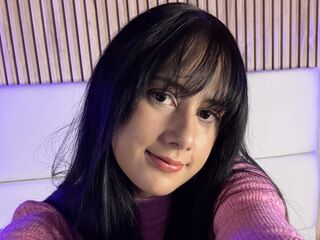 beautiful camgirl EmilyAleen