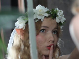 adultcam photo EmilyWaldstein