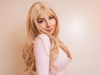 naked cam girl EmmyAngels