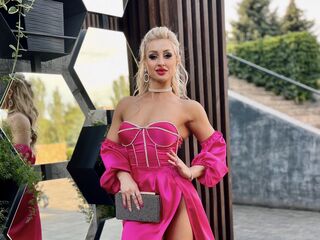 cam FitChristina