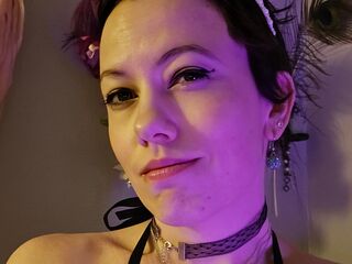 nude webcamgirl FleurLis