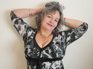 masturbating cam girl GeminisBlue