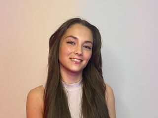 naughty camgirl masturbating HenriettaGrundy