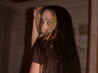 naughty camwhore IvyMoore