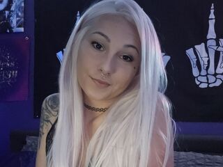 naughty camgirl fingering shaved pussy JennaJaded