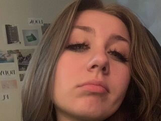 sexy cam girl KatiesPiers