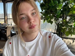 webcam pic KendallHennig