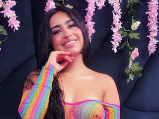naked cam girl masturbating with vibrator KendraFerrati