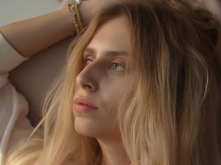 webcamgirl livesex KiraBen